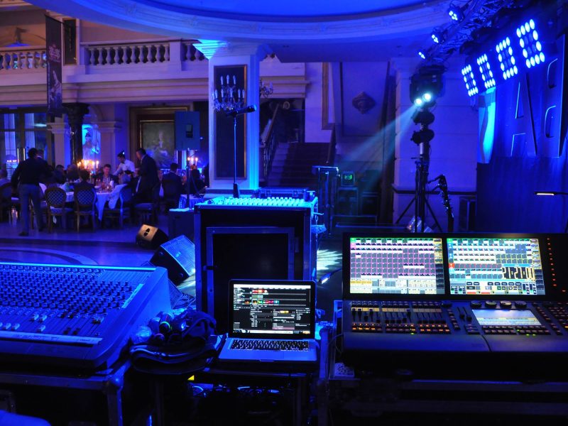 stand360 - Budujemy stoiska, które sprzedają