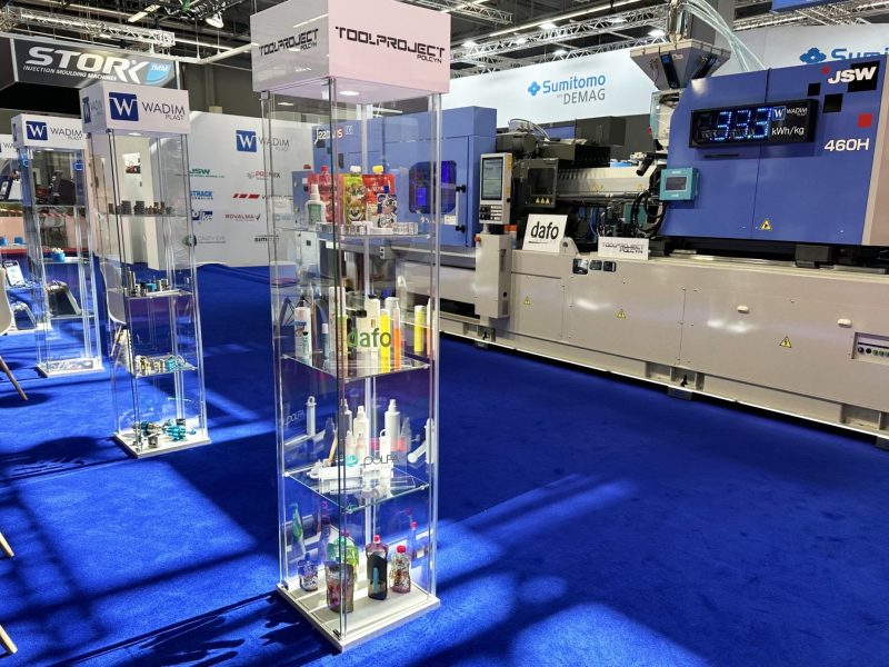 witryna ekspozytor do wynajmu wynajem wypożyczalnia event targi