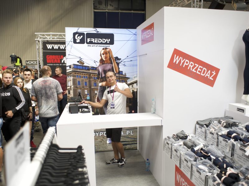 stand360 - Budujemy stoiska, które sprzedają