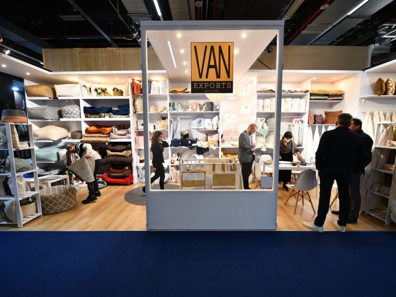 stand360 - Budujemy stoiska, które sprzedają