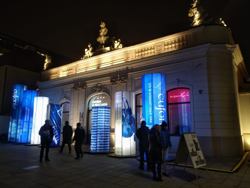 stand360 - Budujemy stoiska, które sprzedają