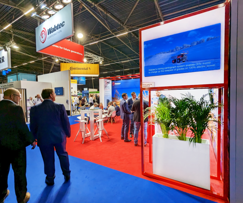 podwieszenie meble wykładzina targi holandia stoiska wystawowe