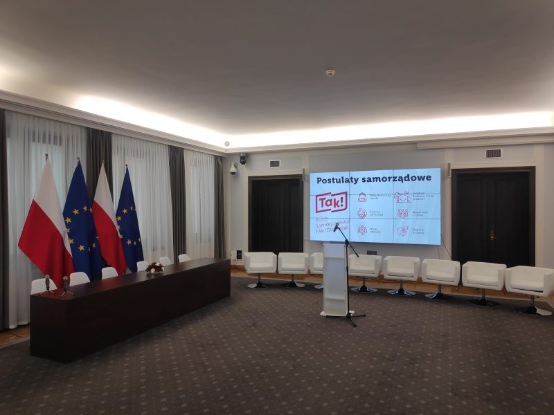 mównica mównice warszawa wypożyczalnia wynajem wynajem mównic