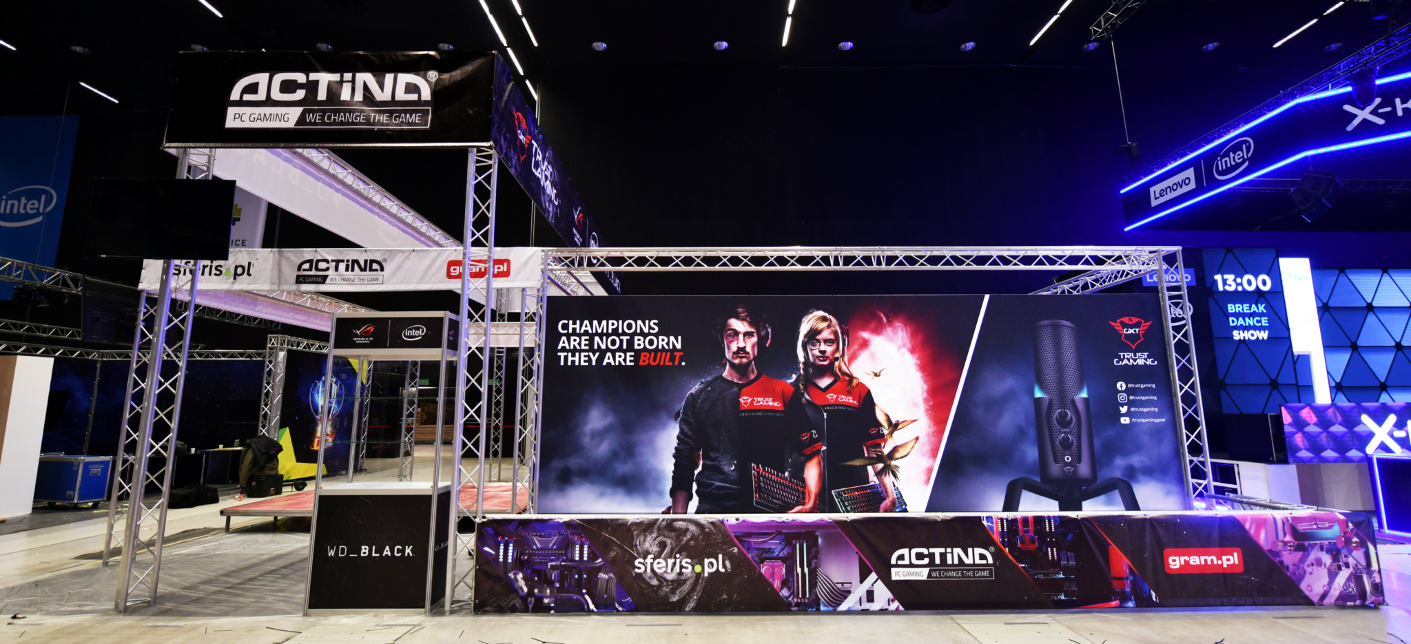 branża gamingowa stoiska targi poznań game arena actina gamescon targi gamingowe warsaw game show comic con iem katowice