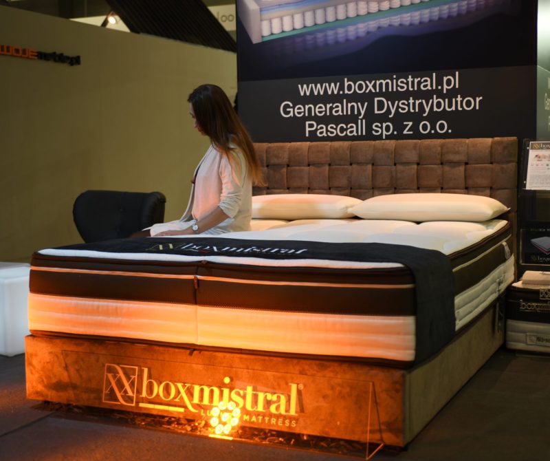 Budowa stoisk targowych Stuttgart Niemcy