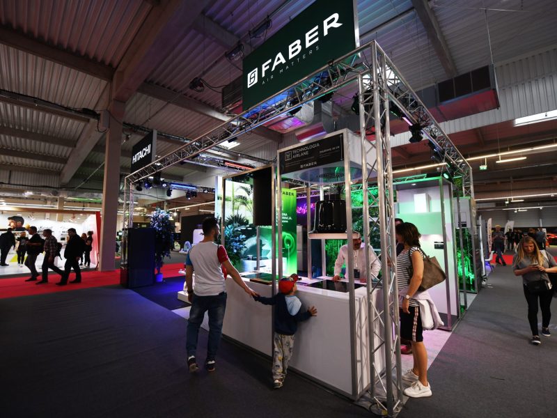 stand360 - Budujemy stoiska, które sprzedają