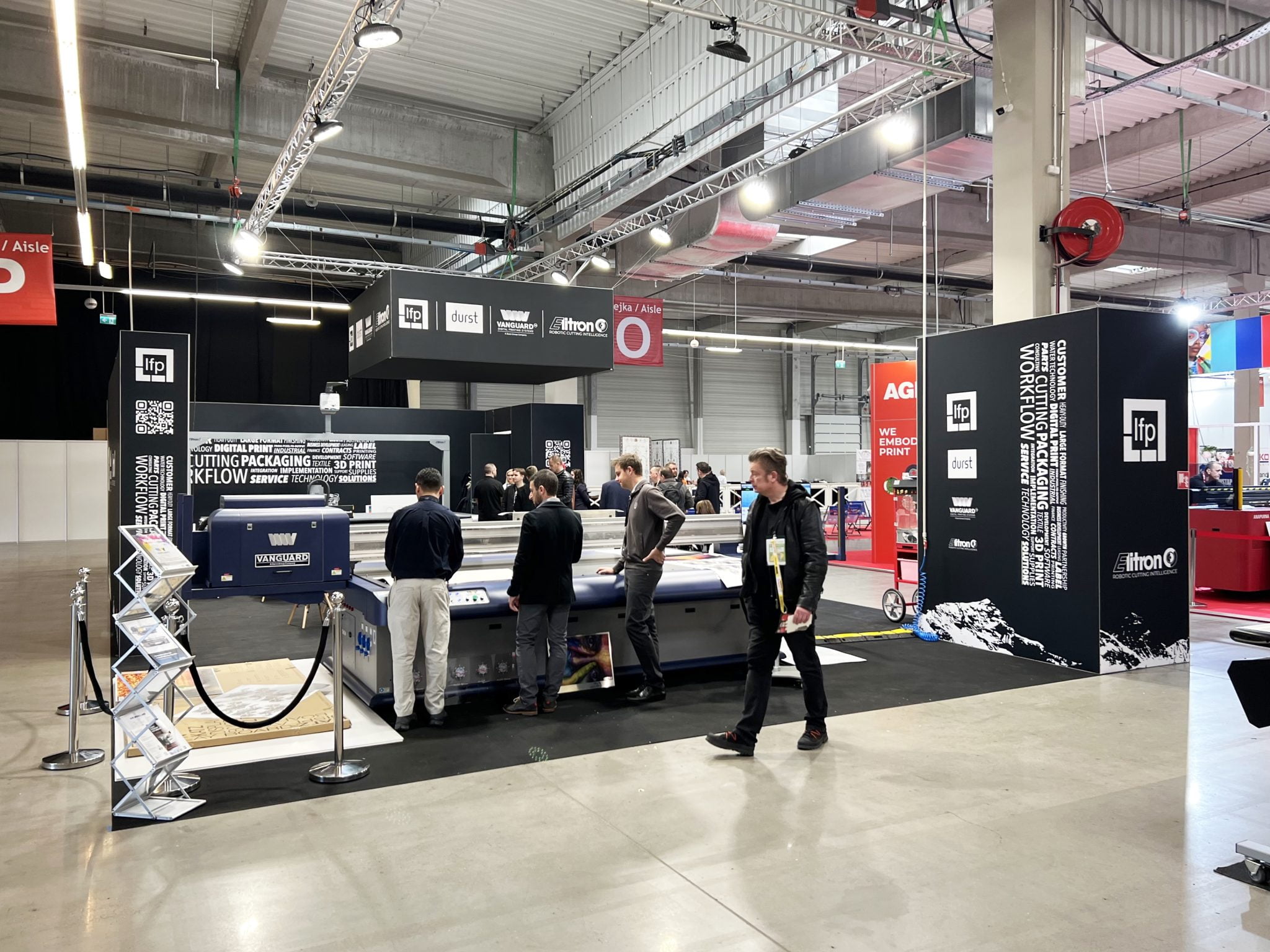 stoisko targowe niemcy zabudowa targowa stuttgart niemczech