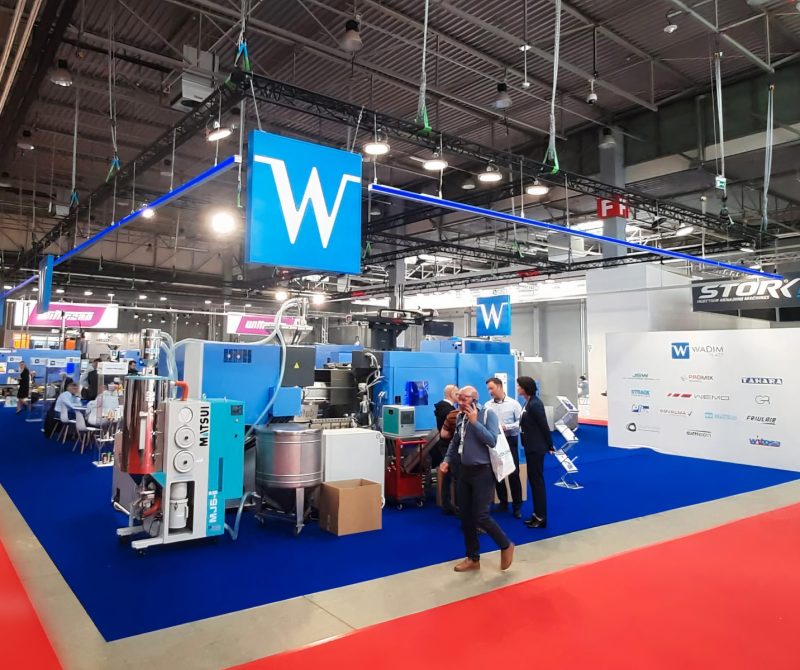 branding backlighted wall lightbox fair booth stand builder warsaw rental rent modular poland germany