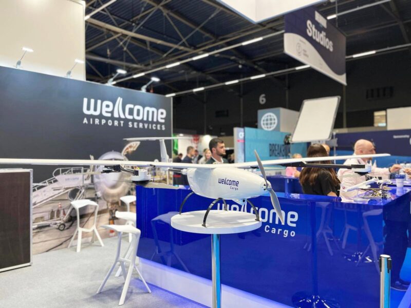 Prezentacja produktów na stoisku targowym Welcome na targach Breakbulk Europe 2024 w Rotterdamie