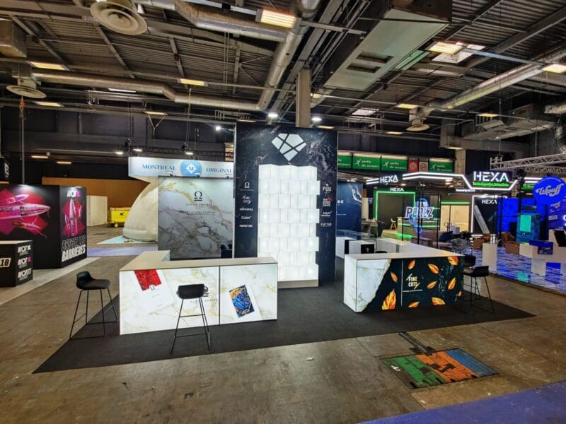 Stoisko targowe Francja Vapexpo Paryż The Fuu z obsługą