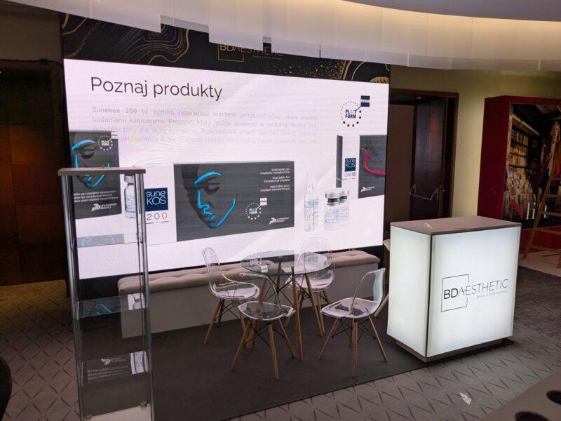 seating area modular booth with monitor display