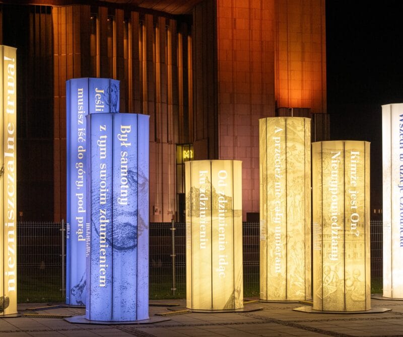 stand360 - Budujemy stoiska, które sprzedają