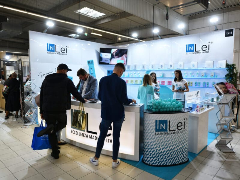 stand360 - Budujemy stoiska, które sprzedają