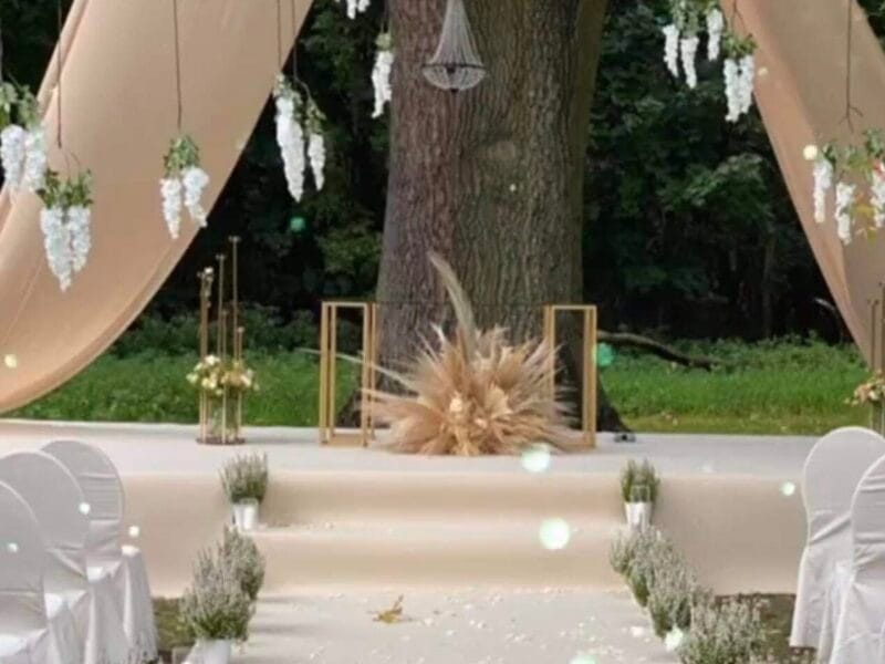 Dywan czerwony na otwarcie sklepu w Warszawie