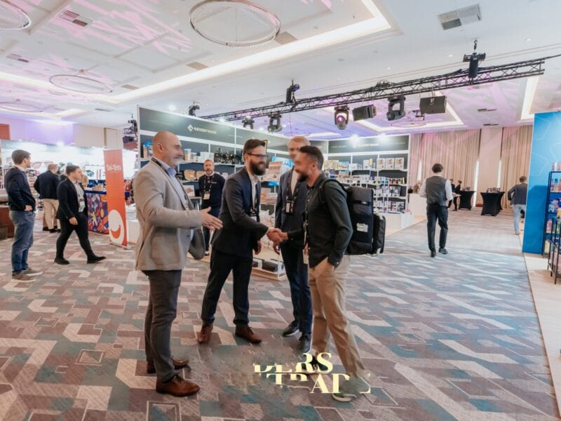 stand360 - We build stands that sell