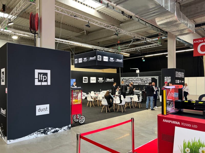 stand360 - Budujemy stoiska, które sprzedają