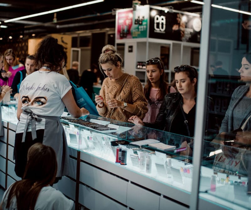 stand360 - Budujemy stoiska, które sprzedają