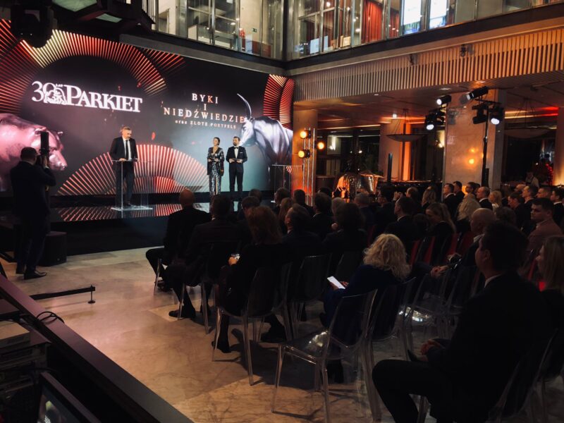 Wynajem sprzętu do nagłośnienia scenicznego Warszawa