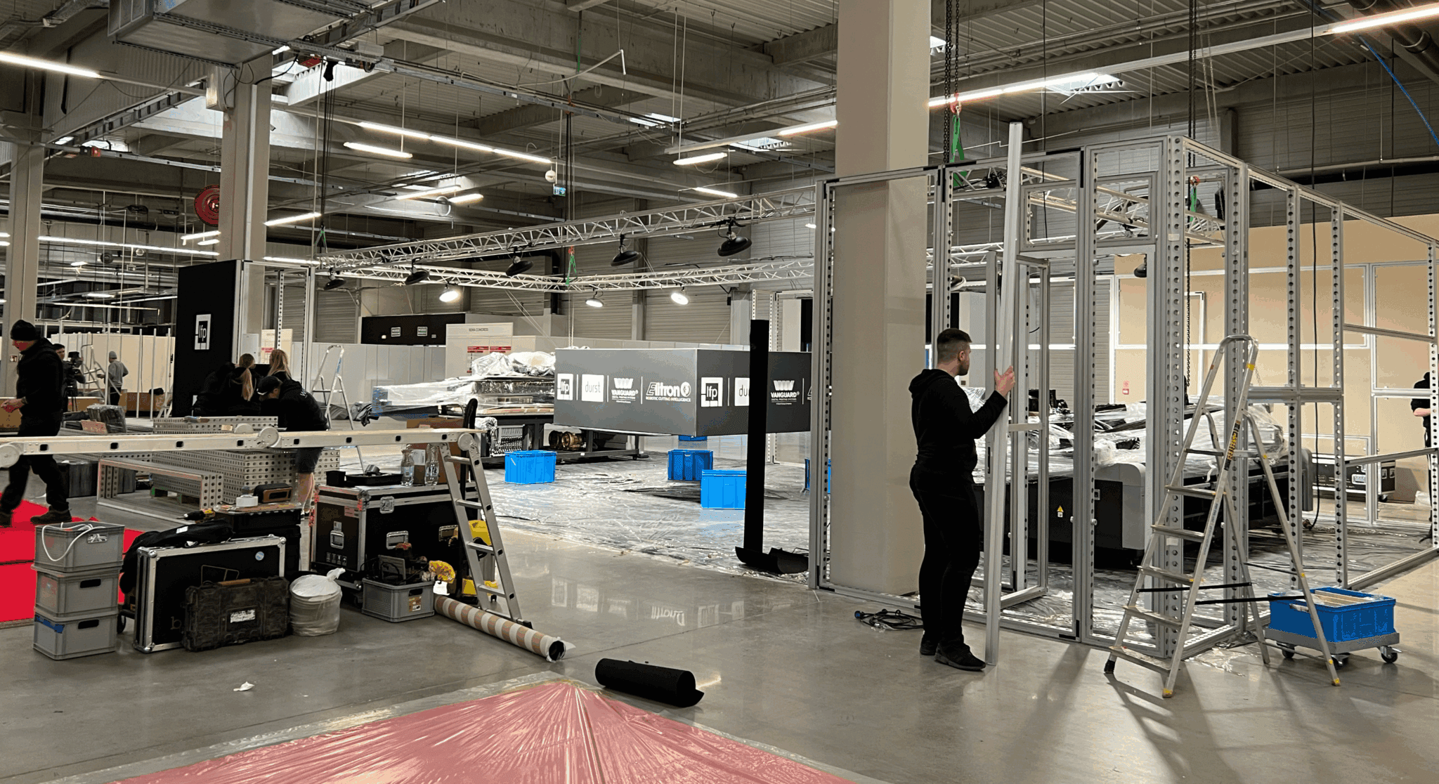 stand360 - Budujemy stoiska, które sprzedają