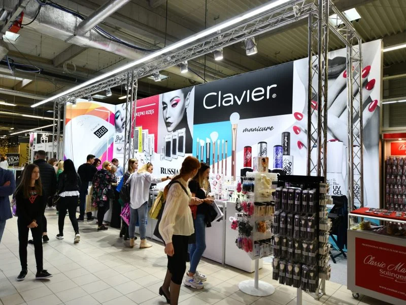 stand360 - Budujemy stoiska, które sprzedają