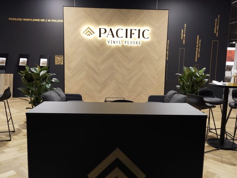 exhibition stand builder Warsaw Poland – product display