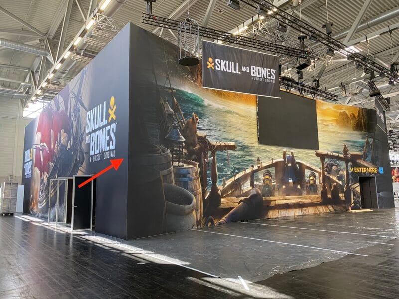 Tkaniny wielkoformatowe blockout z obszyciem – minimalistyczne szycie